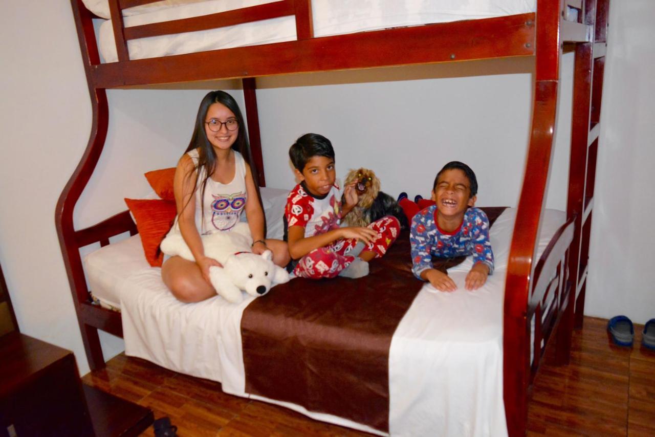 Hostal Villa 97 Guayaquil Bagian luar foto
