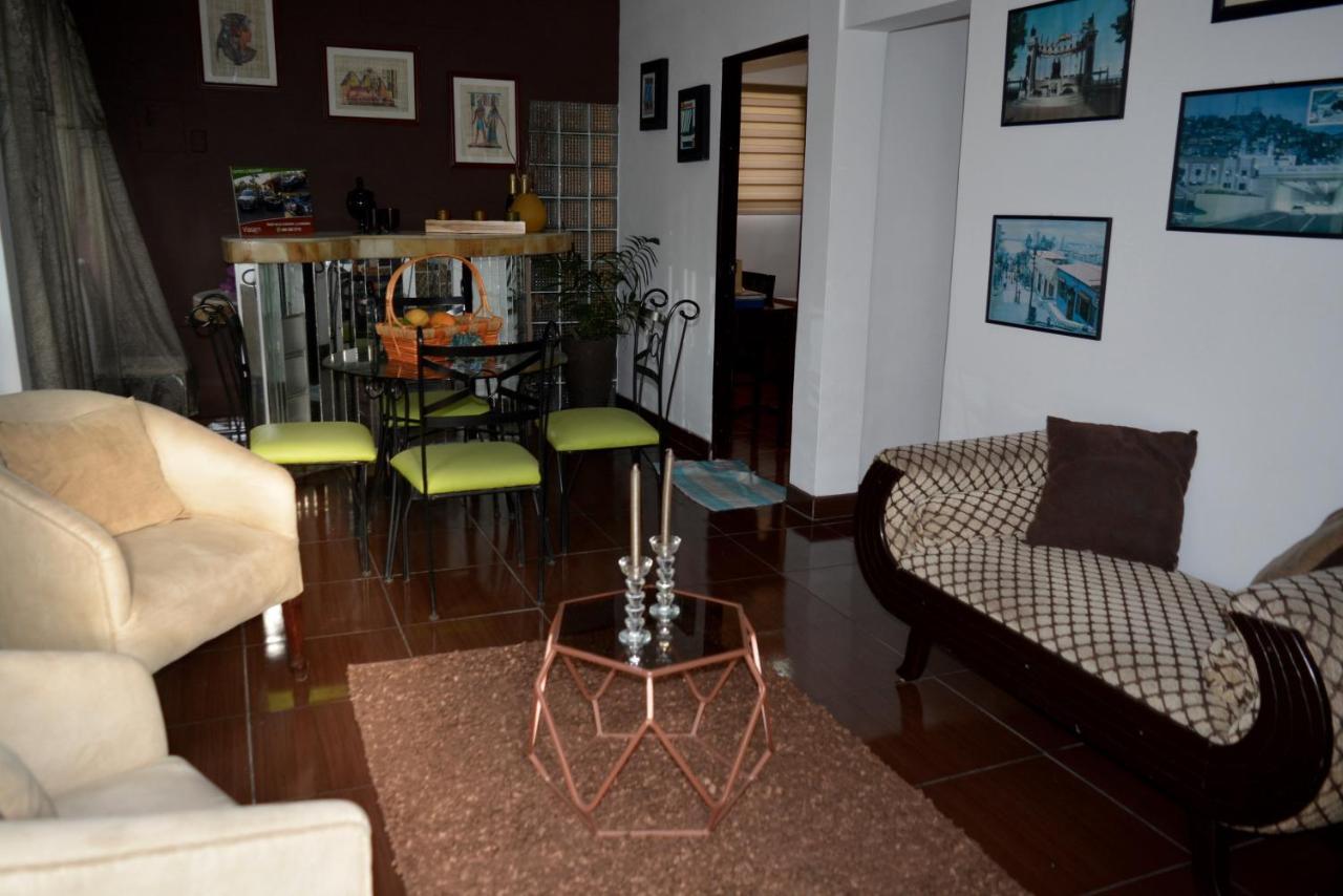 Hostal Villa 97 Guayaquil Bagian luar foto