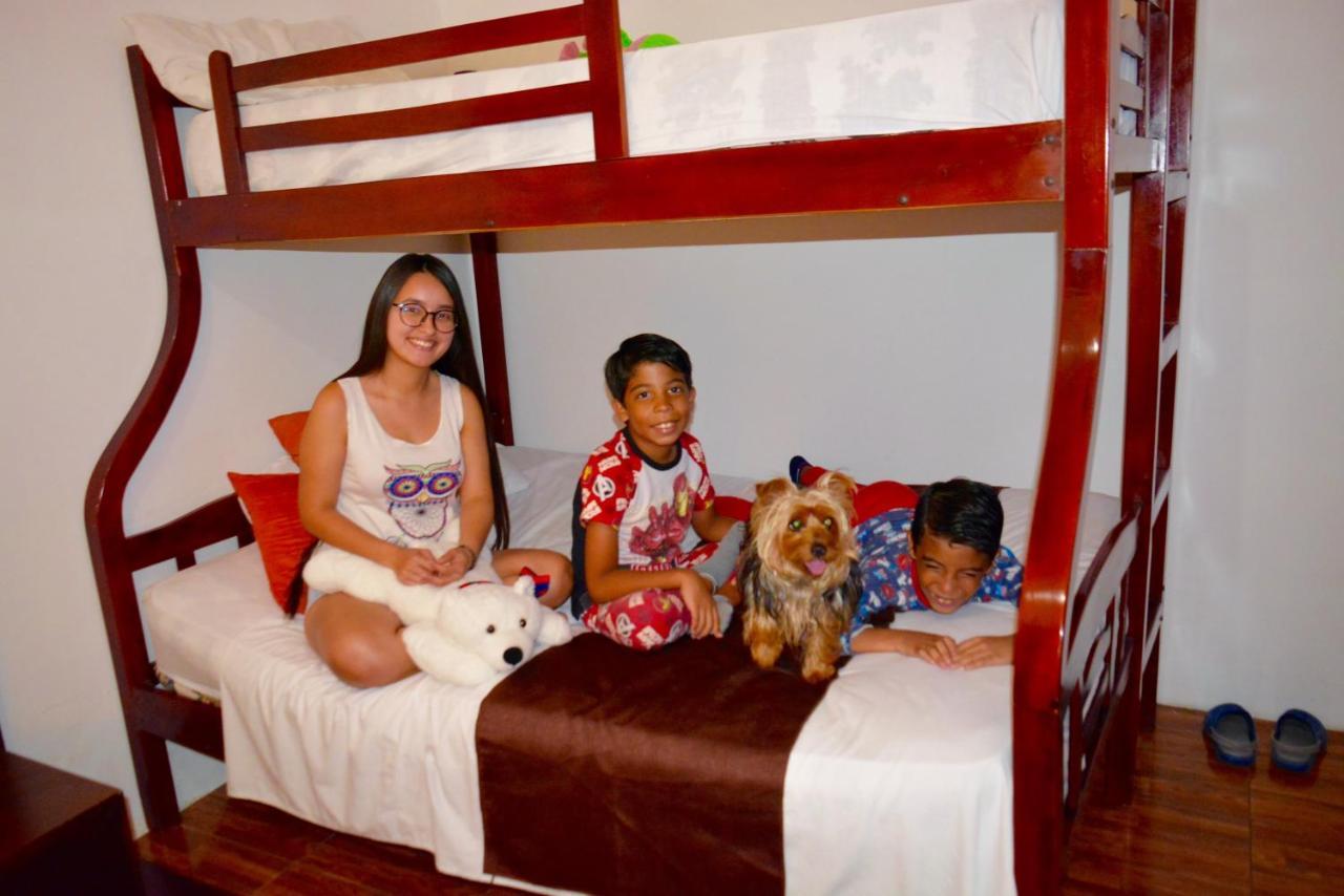Hostal Villa 97 Guayaquil Bagian luar foto