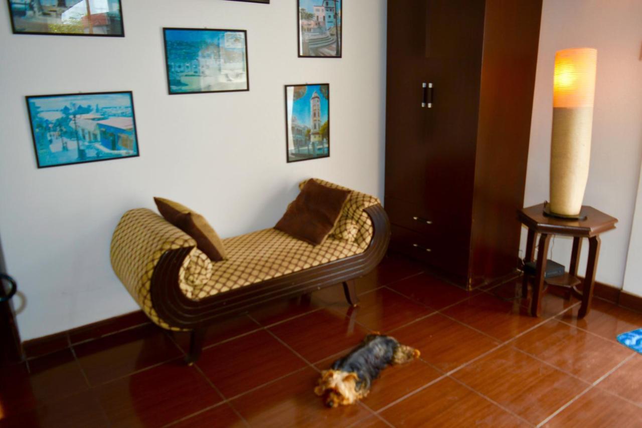Hostal Villa 97 Guayaquil Bagian luar foto