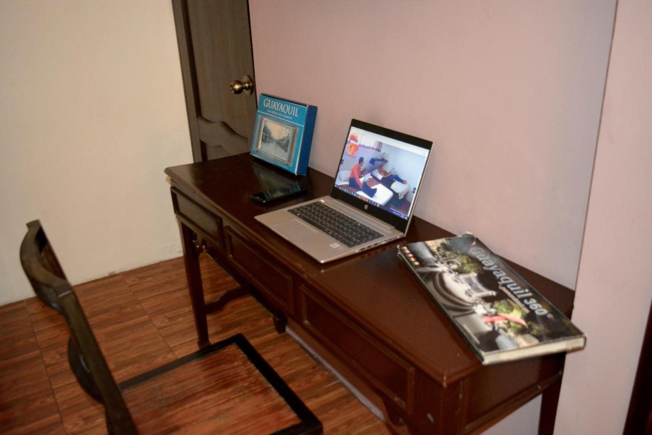 Hostal Villa 97 Guayaquil Bagian luar foto