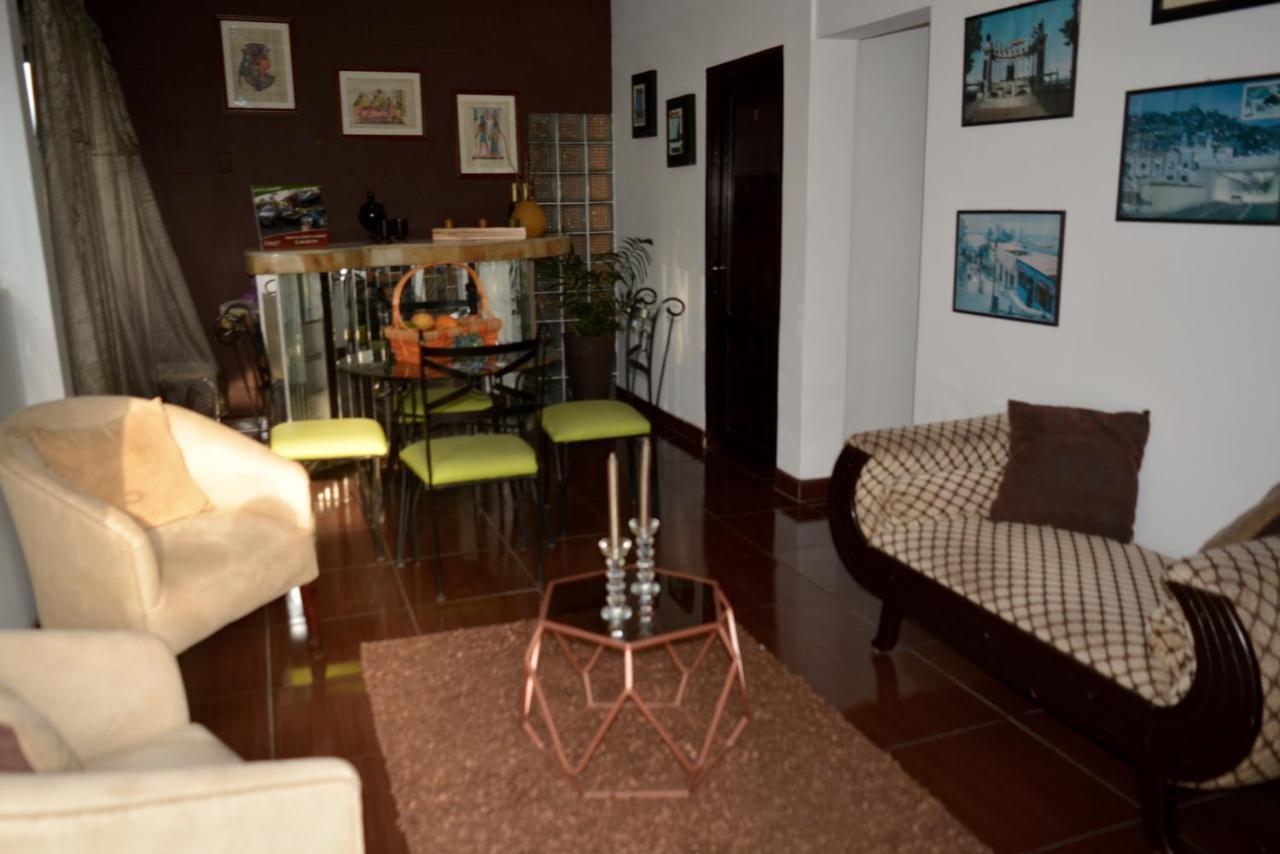 Hostal Villa 97 Guayaquil Bagian luar foto