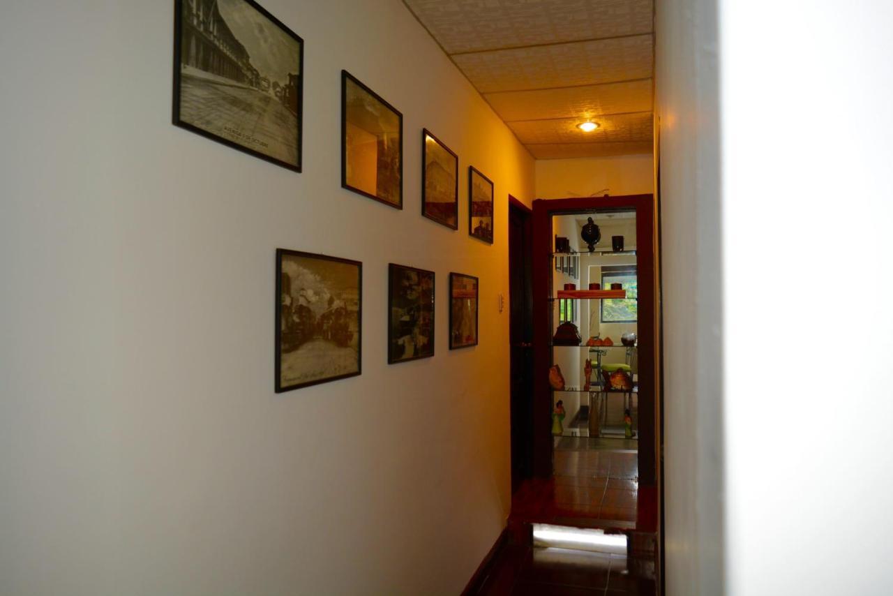 Hostal Villa 97 Guayaquil Bagian luar foto