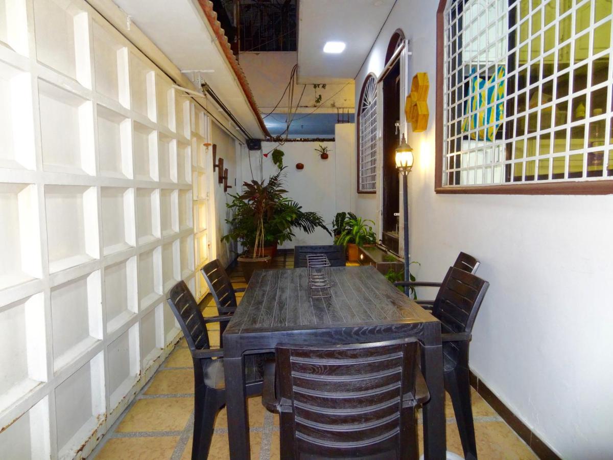 Hostal Villa 97 Guayaquil Bagian luar foto