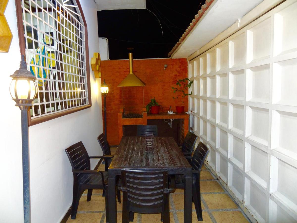 Hostal Villa 97 Guayaquil Bagian luar foto